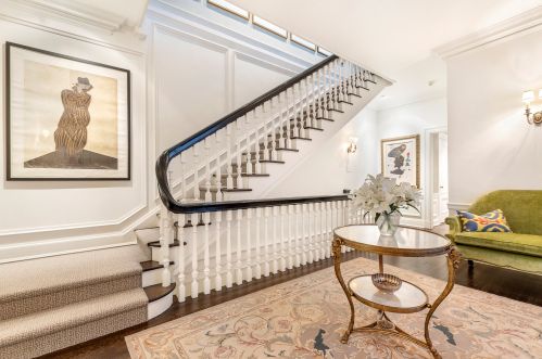 1521 State Pkwy, Chicago IL 60610-1613 exterior