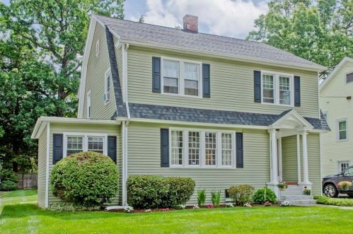 59 Rockland St, Springfield, MA 01118-2035