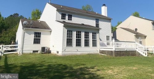 708 Dora Moors Ln, New Castle DE  19720-8764 exterior