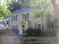 94 Day St, Newton, MA 02466-2922