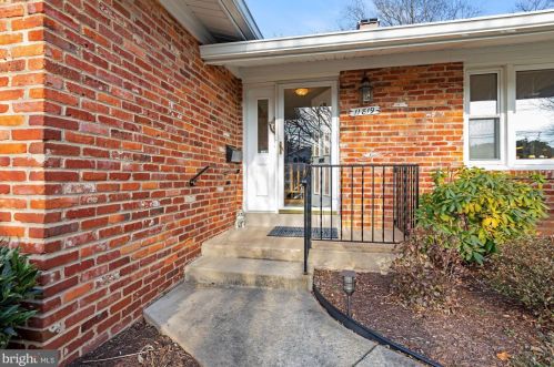 11819 Enid Dr, Rockville, MD 20854-3455