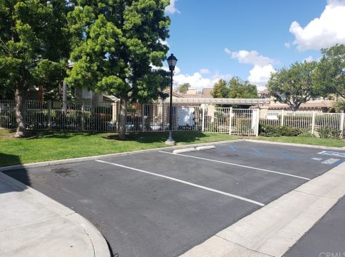 2467 Avenita Alpera, Tustin CA 92782-9004 exterior