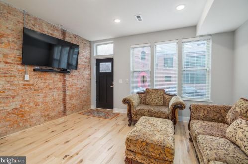 1605 18th St, Philadelphia PA  19145-1402 exterior