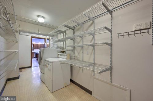 752 Nyes Rd, Hummelstown PA 17036-8688 exterior