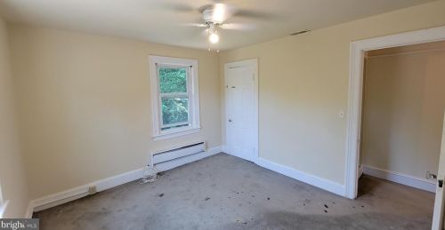 316 Maple Ave, Trenton NJ 08618-3402 exterior