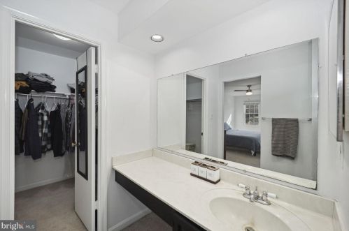 2603 Belle Crest Ln, Silver Spring MD  20906-3173 exterior