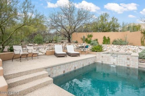 6421 Paseo Otono, Tucson AZ  85750-1208 exterior