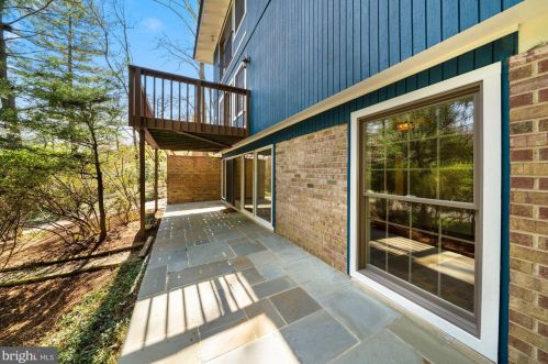 10618 Great Arbor Dr, Rockville MD 20854-4220 exterior