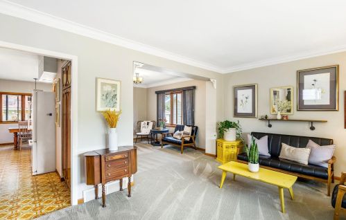 706 40th Ave, Duluth, MN 55807-1630