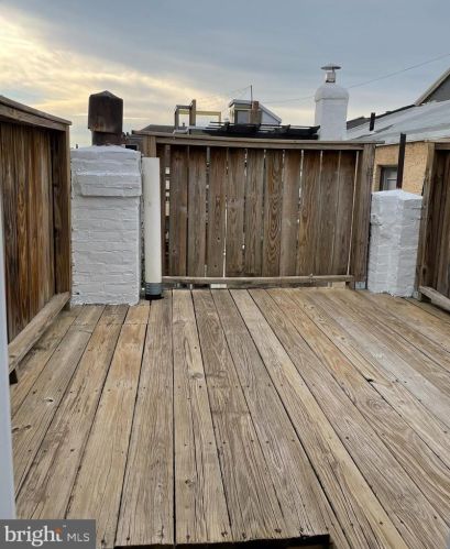 912 Catharine St, Philadelphia PA 19143-2624 exterior