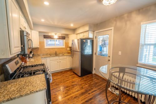 3495 Frederick Ave, Milwaukee WI 53211-2902 exterior