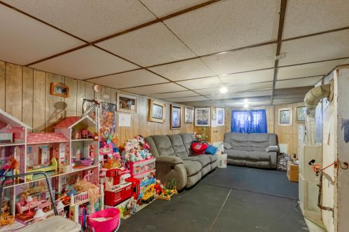 2655 Kedvale Ave, Chicago IL 60623-4324 exterior