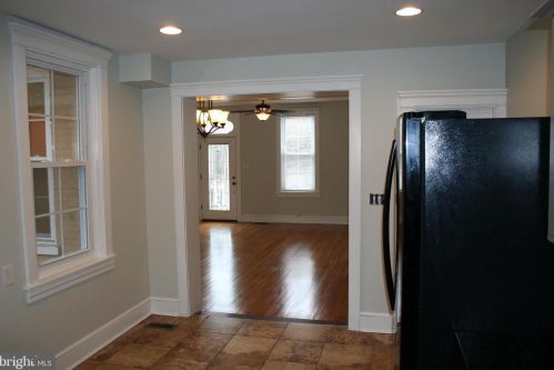 348 James St, Lancaster PA 17603-2831 exterior