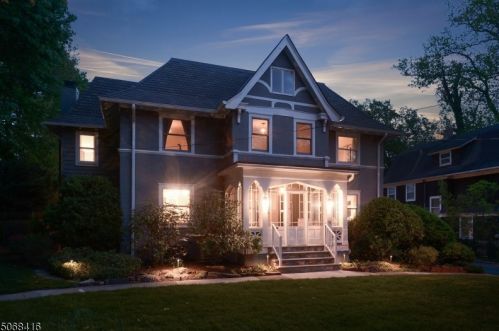 16 Woodland Rd, Maplewood, NJ 07040-1227