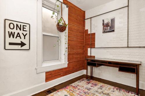 1817 Honore St, Chicago IL 60657-2007 exterior