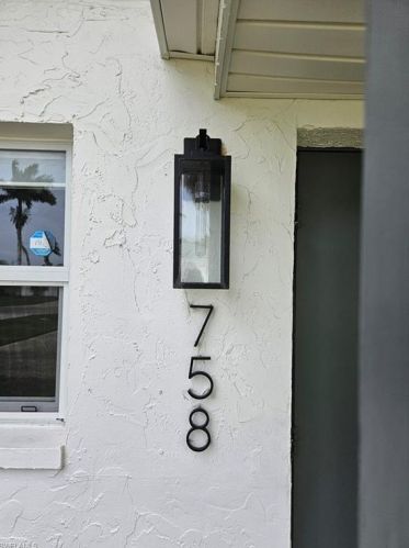 758 93 Ave, Naples FL 34108-2441 exterior