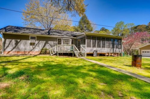 2377 Autumn Dr, Lithonia GA 30078-2605 exterior