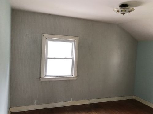 10615 Springfield Ave, Chicago IL 60655-3830 exterior