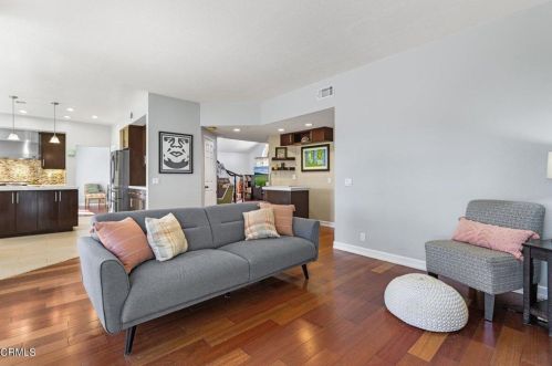 1840 Ivanhoe Ave, Oxnard CA  93030-8732 exterior