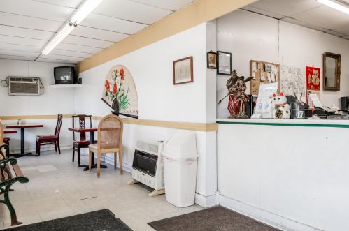 1435 Forest Ave, Portland ME 04103-3385 exterior