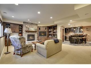 405 Arthur St, Hopkins, MN 55343-8415