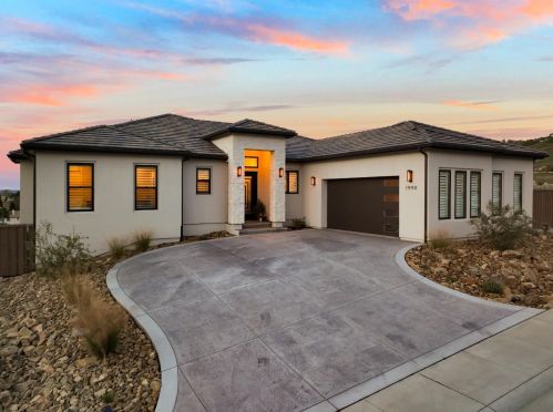 1990 Ritchie St, Folsom CA  95630 exterior