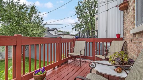 3935 Drake Ave, Chicago IL 60618-2219 exterior