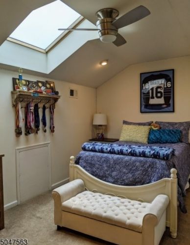 6 Tutbury Ct, Mount Olive NJ 07828-2324 exterior