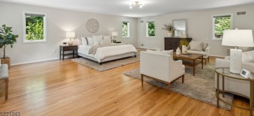 53 Highlander Dr, Scotch Plains NJ 07076-2419 exterior