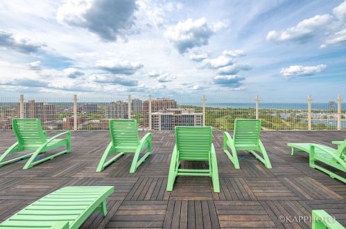 3950 Lake Shore Dr, Chicago IL  60613-3434 exterior