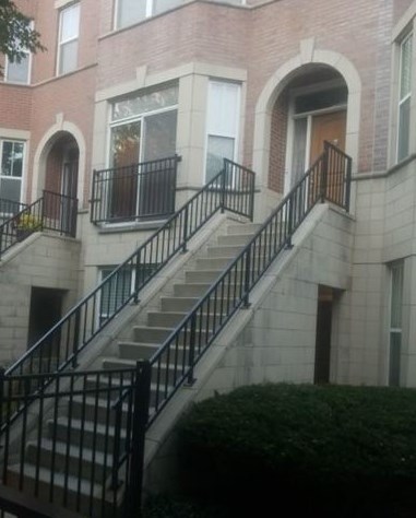 4017 Lake Park Ave, Chicago IL  60653-2524 exterior