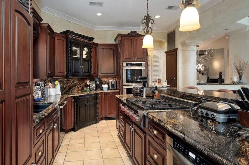 457 Edgewood Dr, Montgomery TX 77356-8407 exterior