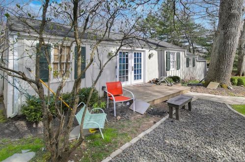 148 Norwalk Rd, Norwalk CT 06850-4406 exterior