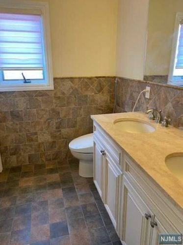 286 Tenafly Rd, Tenafly NJ 07670-2530 exterior