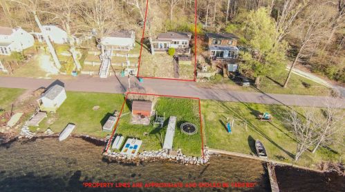 10383 Walnut Dr, Three Rivers MI  49093-8555 exterior