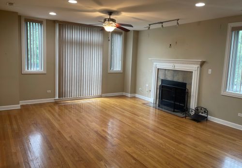 1475 69th St, Chicago, IL 60637-4910