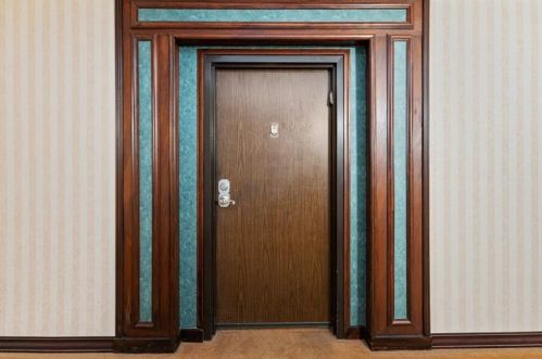 5600 Munhall Rd, Pittsburgh PA  15217-2067 exterior