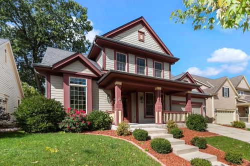 3811 Centennial Cir, Milwaukee WI  53221-5746 exterior