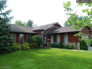 19048 Turkey Meadow Ln, Cleveland, OH 44136-6449