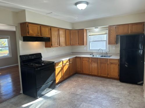 5947 61st St, Milwaukee WI  53218-2004 exterior