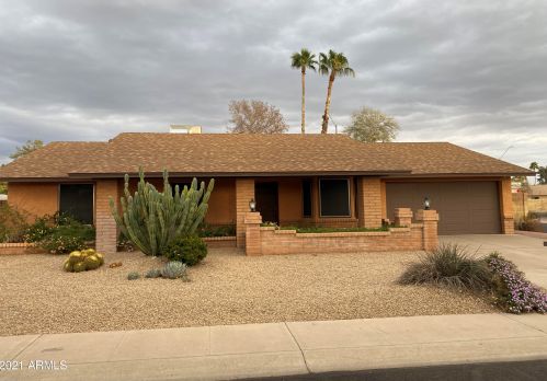 13401 47th Pl, Phoenix AZ  85032-6452 exterior