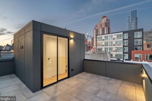 1355 Kater St, Philadelphia PA 19147-1817 exterior