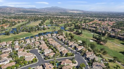 2479 Sunningdale Dr, Tustin CA 92782-0940 exterior