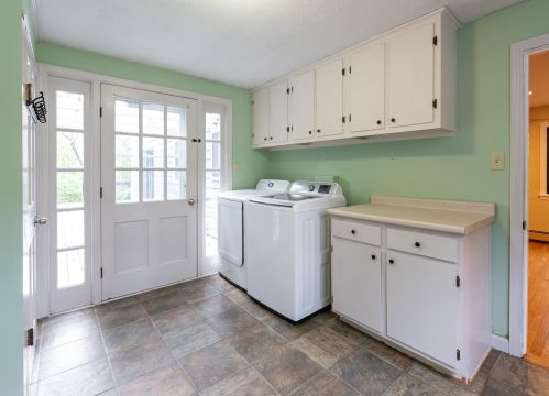 51 Logging Hill Rd, Concord NH  03304-3722 exterior