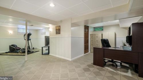 3653 Warfield Dr, Huntingdon Valley PA 19006-3423 exterior