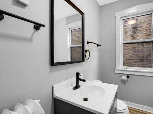 1455 Lockwood Ave, Chicago IL 60639-3037 exterior