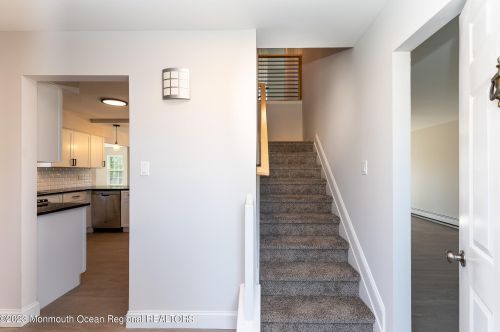 523 Holmes Ave, Lacey NJ  08731-1509 exterior