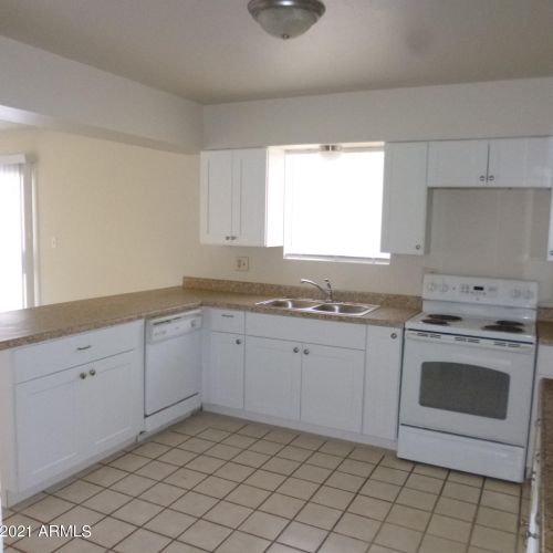 13023 32nd Ave, Phoenix AZ  85029-1206 exterior