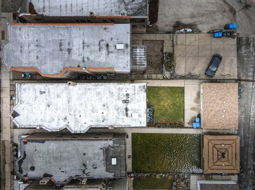 2723 Kimball Ave, Chicago IL 60647-1222 exterior