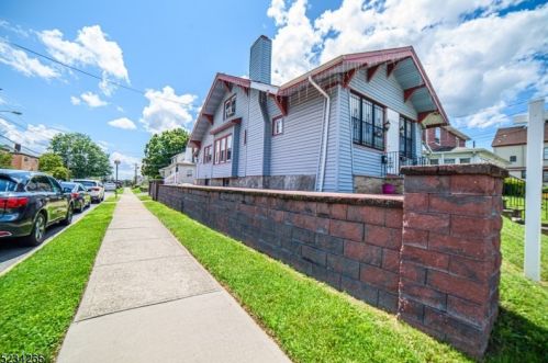 342 6th Ave, Paterson NJ  07524-1801 exterior